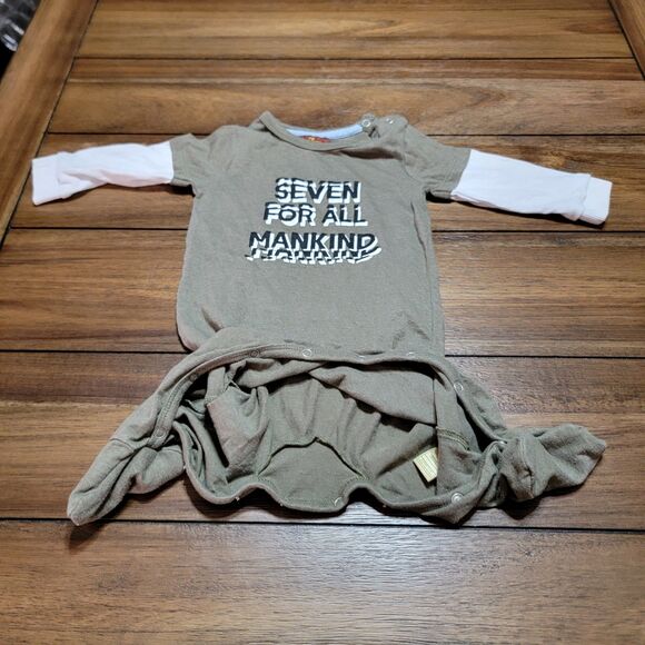 Seven For All Mankind LS Army Green Bodysuit w/ Footies - Picture 4 of 9